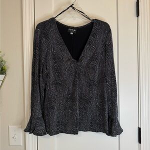NWOT Onyx Nite Silver and Black Sparkly Dressy Top
